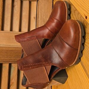 SALE!! Sorel Addington Cut Out Bootie, Sz 7.5